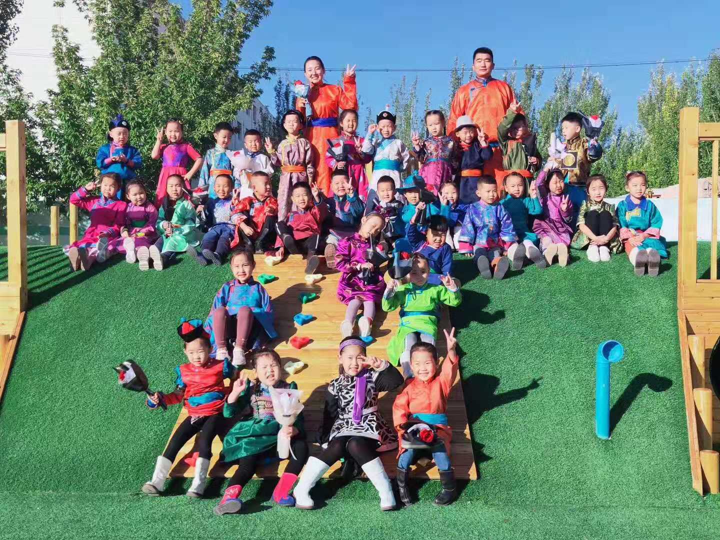 苏尼特右旗蒙古族幼儿园庆祝儿童节